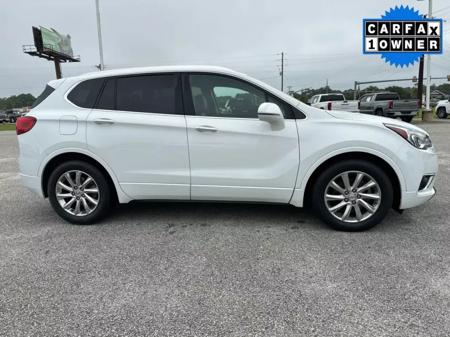 2020 Buick Envision Essence photo 1