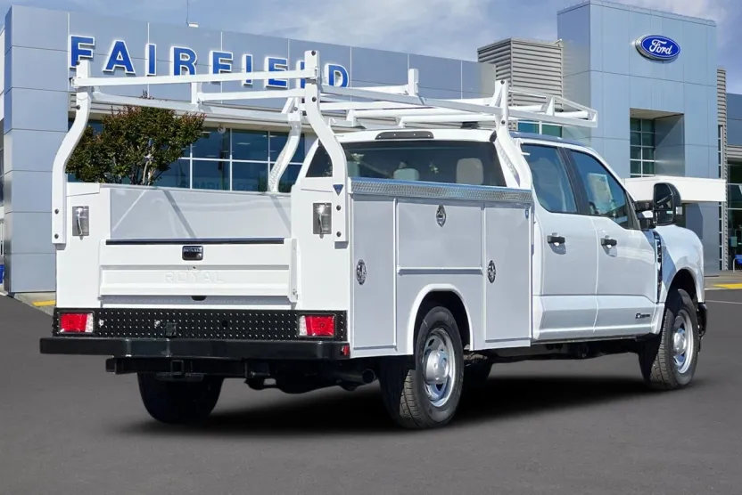 2026 Ford F-350 XL photo 1
