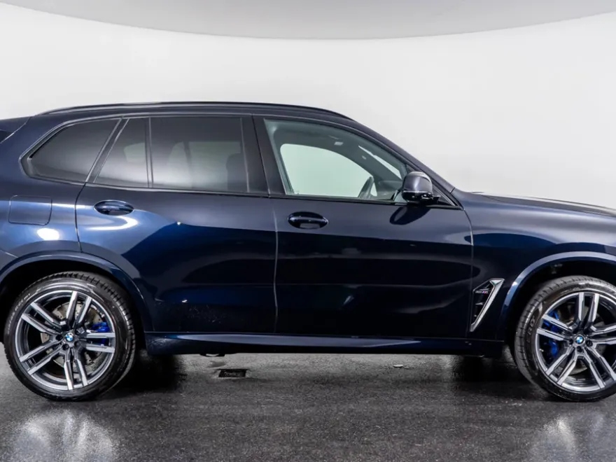 2022 Bmw X5 M photo 1