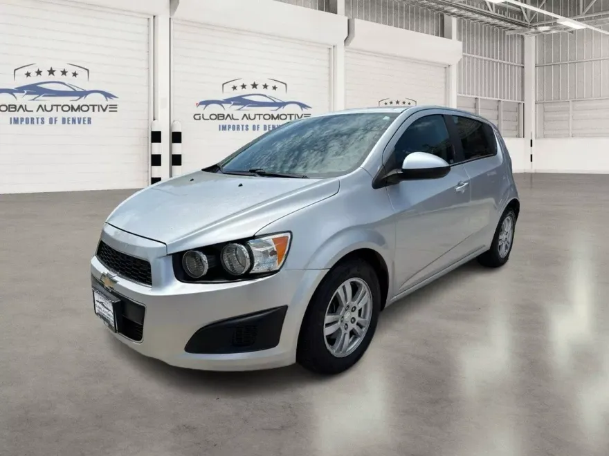 2015 Chevrolet Sonic LT photo 1