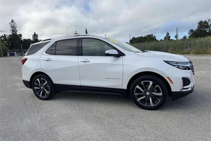 2024 Chevrolet Equinox Premier photo 1