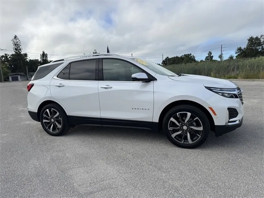 2024 Chevrolet Equinox Premier photo 1