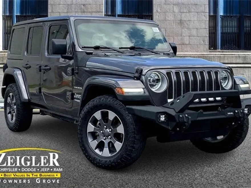2018 Jeep Wrangler Unlimited Sahara photo 1
