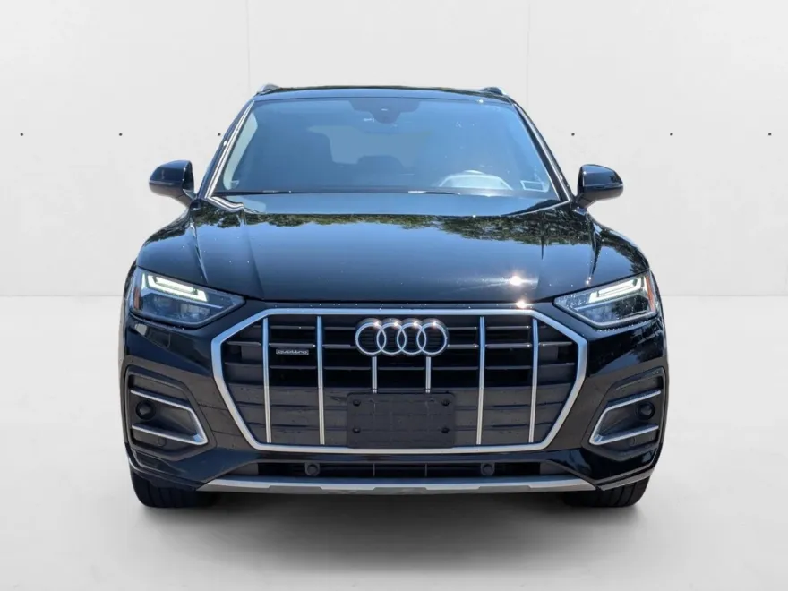 2021 Audi Q5 45 Premium photo 1