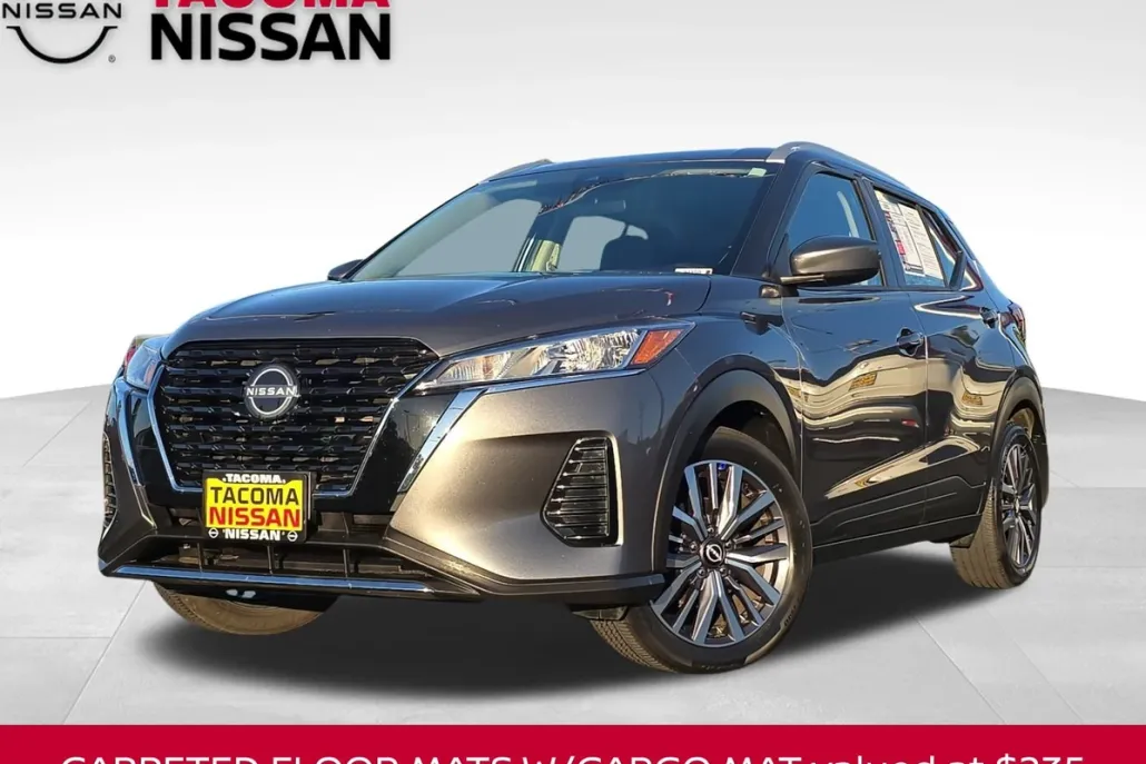2023 Nissan Kicks SV photo 1