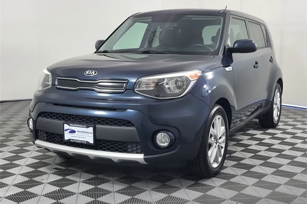 2017 Kia Soul Plus photo 1