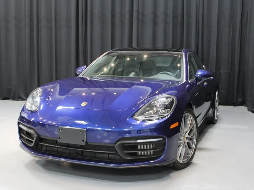 2022 Porsche Panamera 4 Platinum photo 1