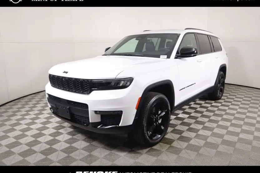 2024 Jeep Grand Cherokee Limited photo 1