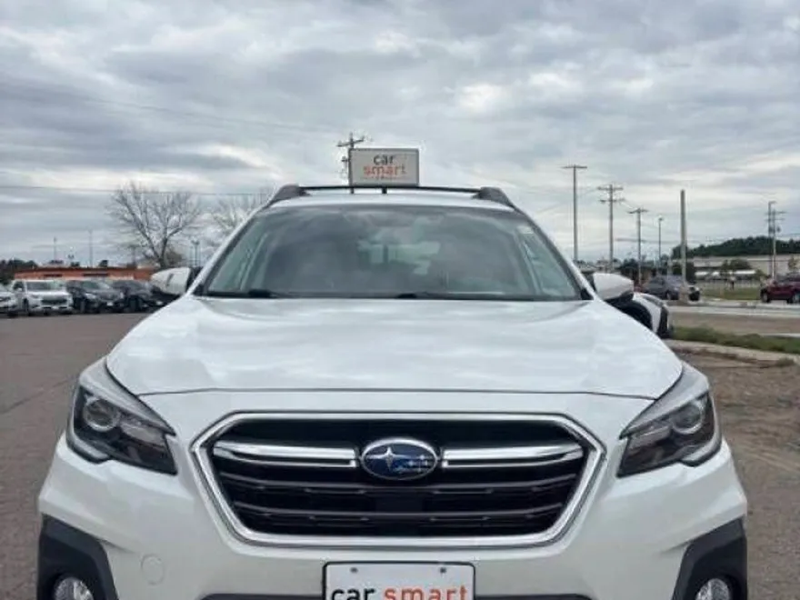 2019 Subaru Outback 2.5i Limited photo 1