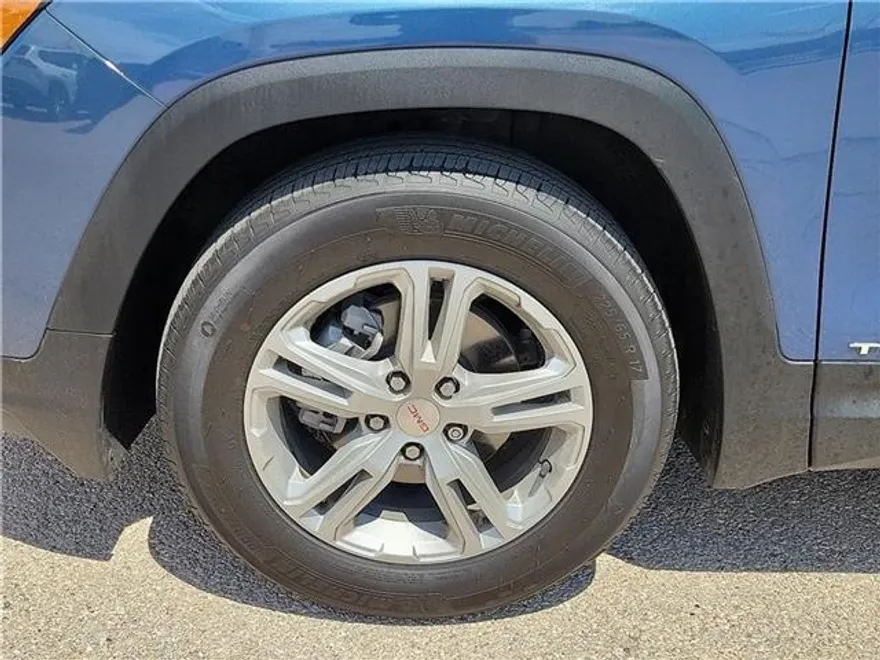 2024 Gmc Terrain SLE photo 1