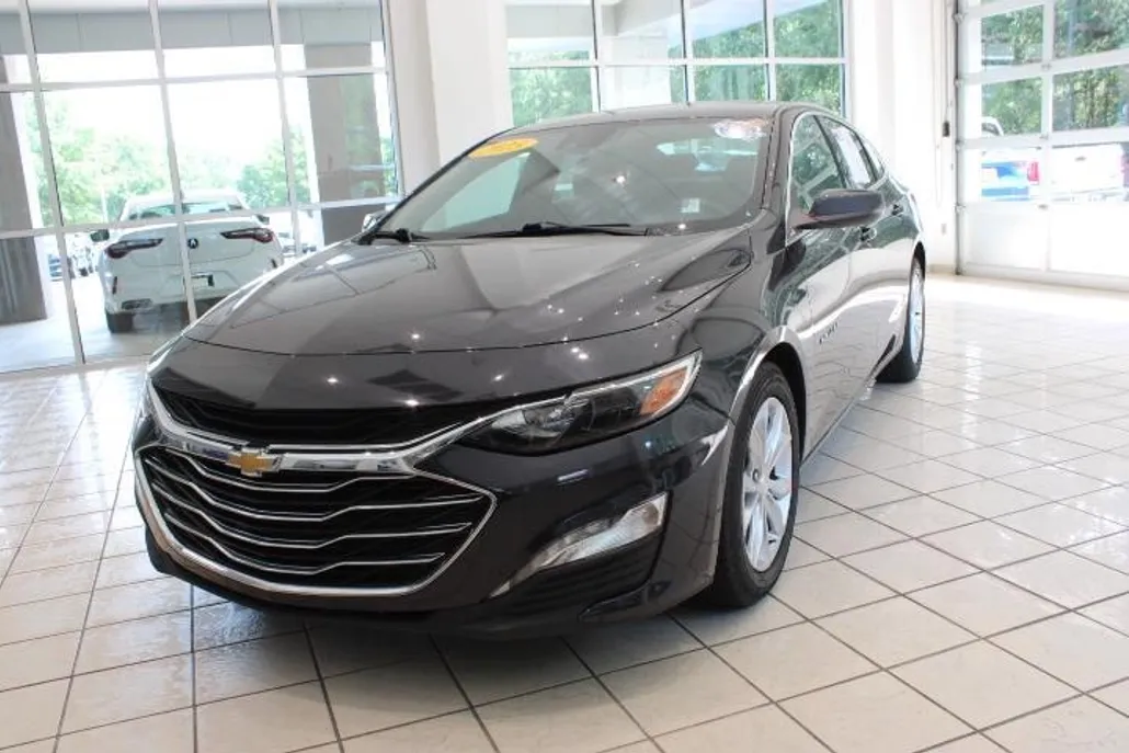 2023 Chevrolet Malibu 1LT photo 1