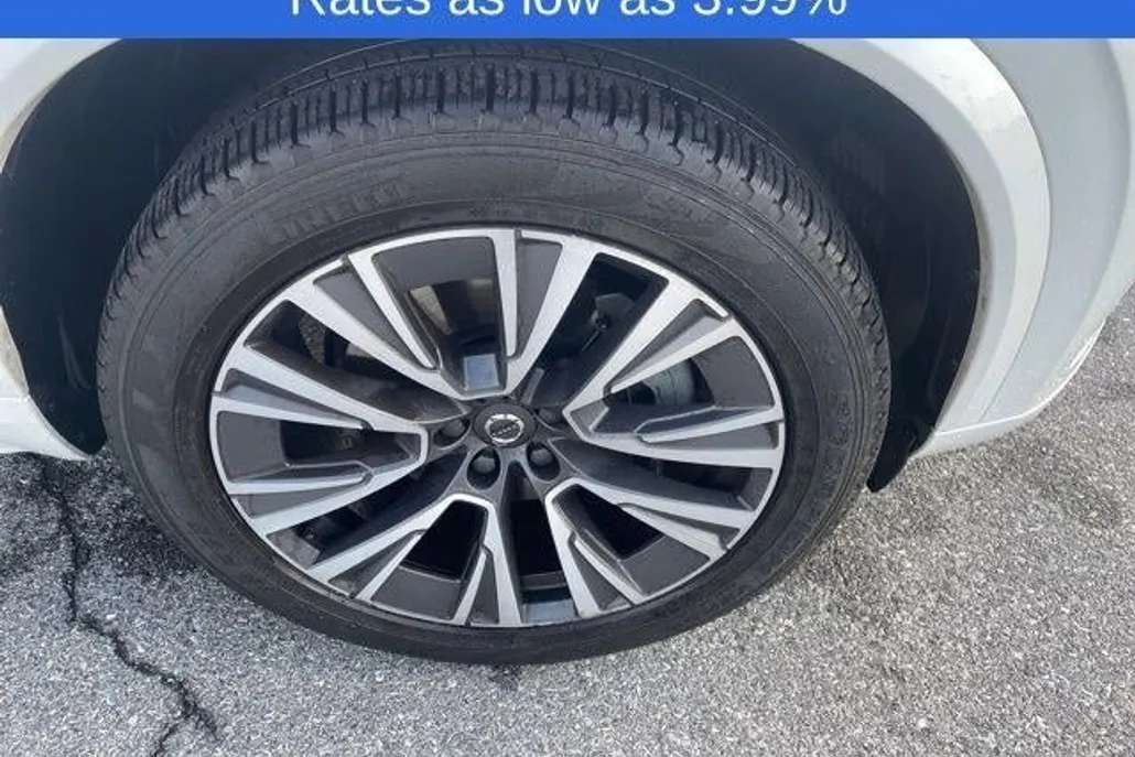 2022 Volvo XC90 T6 AWD Momentum photo 1