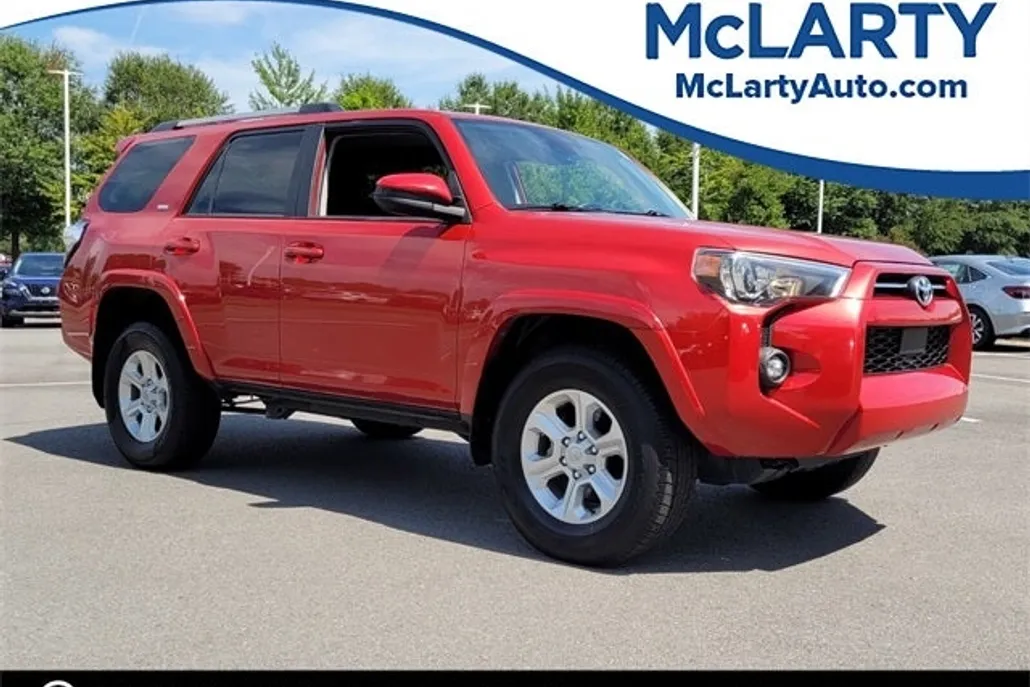 2023 Toyota 4Runner SR5 photo 1