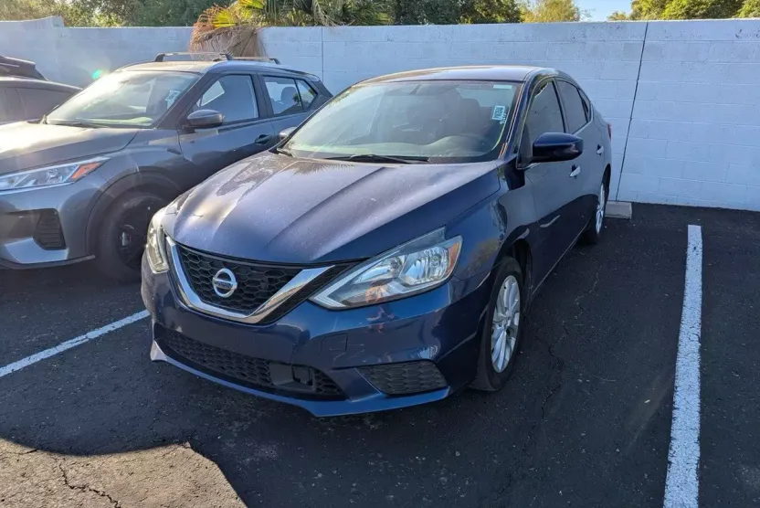 2019 Nissan Sentra SV photo 1