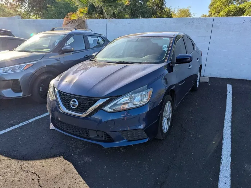 2019 Nissan Sentra SV photo 1