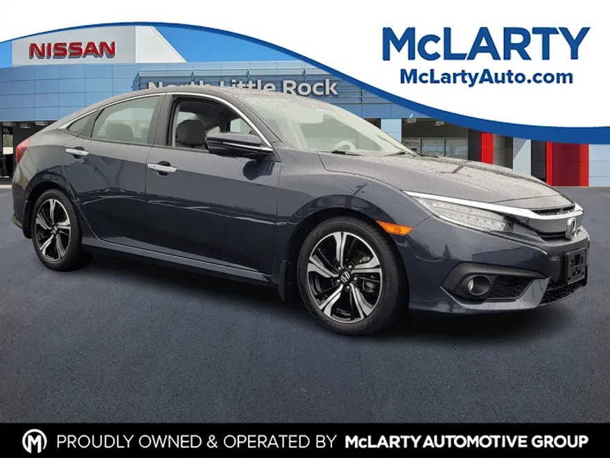 2016 Honda Civic Touring photo 1
