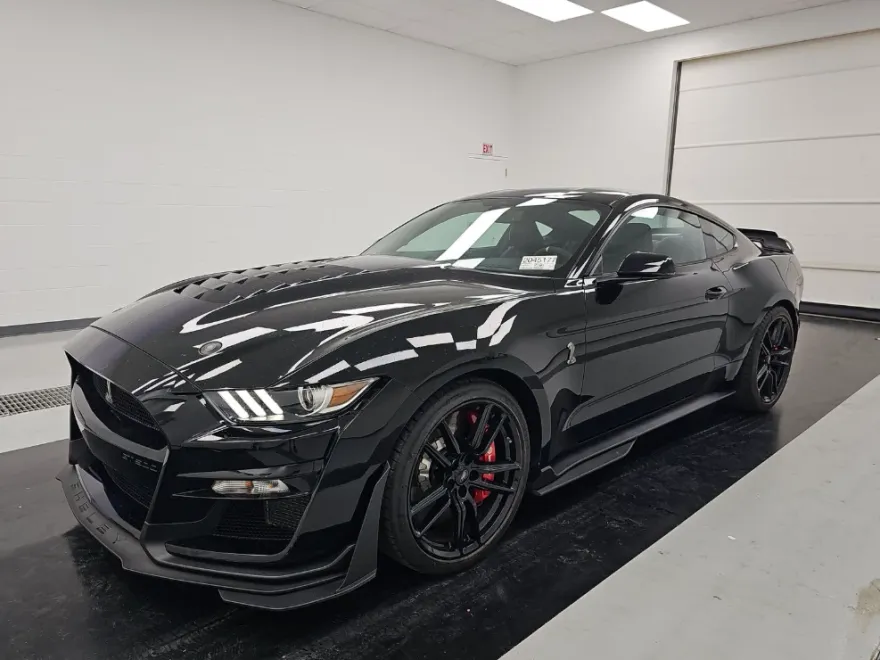 2021 Ford Mustang Shelby GT500 photo 1