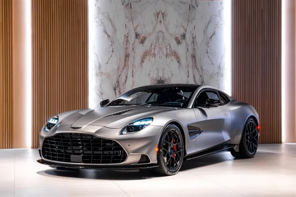 2025 Aston Martin Vanquish AM7 photo 1