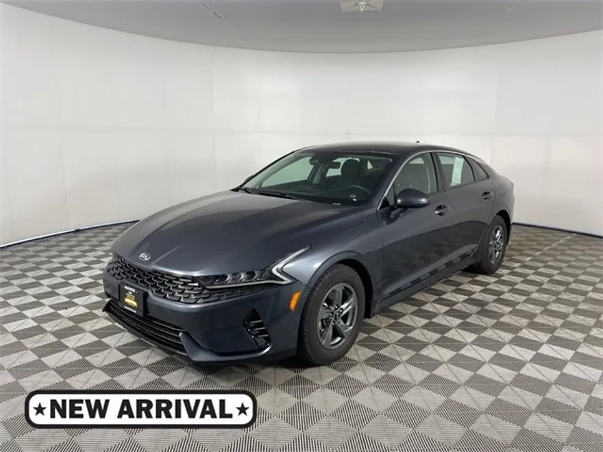 2021 Kia K5 LXS photo 1