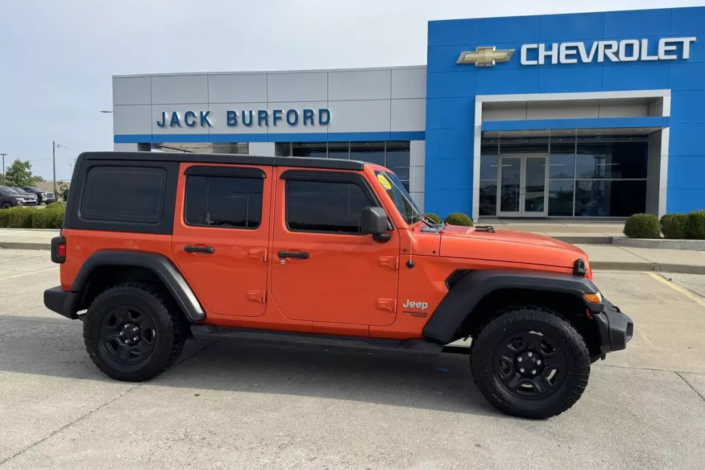 2018 Jeep Wrangler Unlimited Sport photo 1