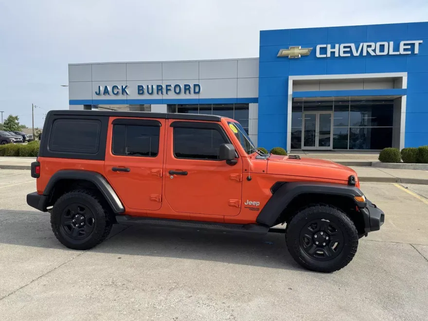 2018 Jeep Wrangler Unlimited Sport photo 1