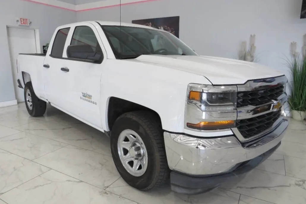 2016 Chevrolet Silverado 1500 LS photo 1