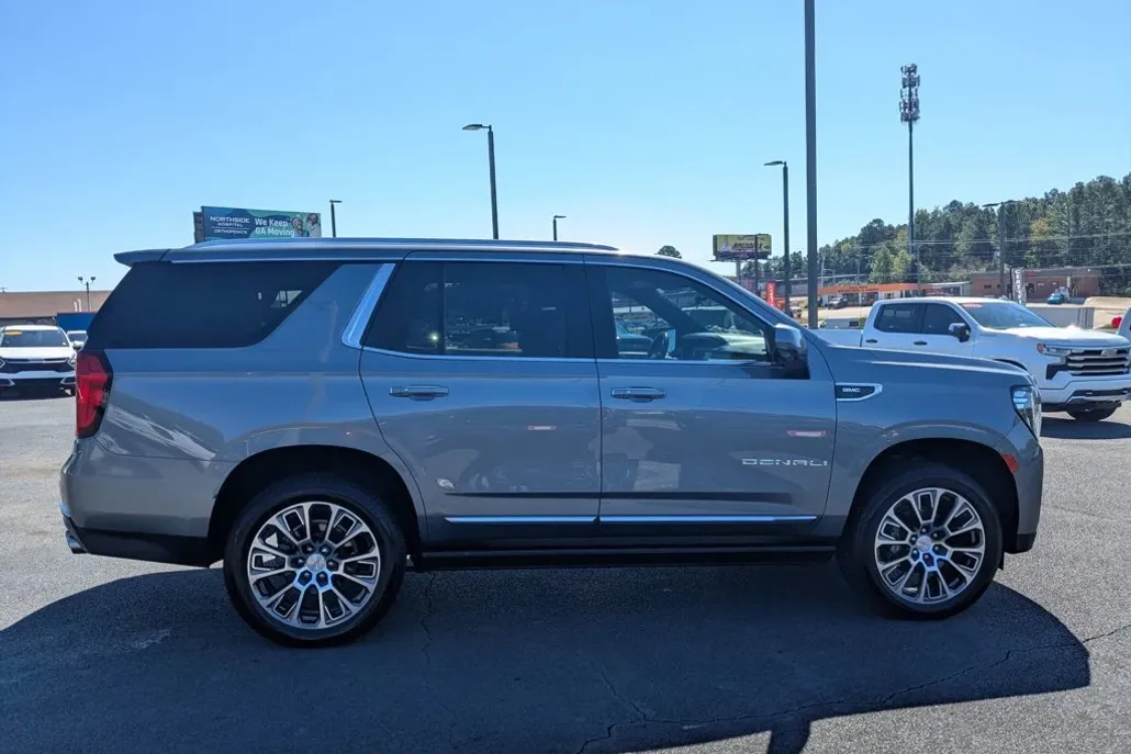 2022 Gmc Yukon Denali photo 1