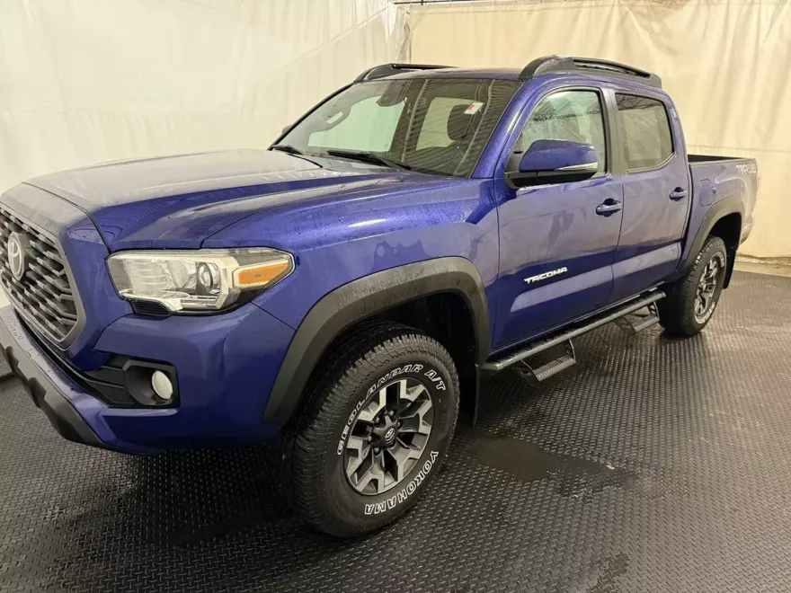 2022 Toyota Tacoma TRD V6 photo 1
