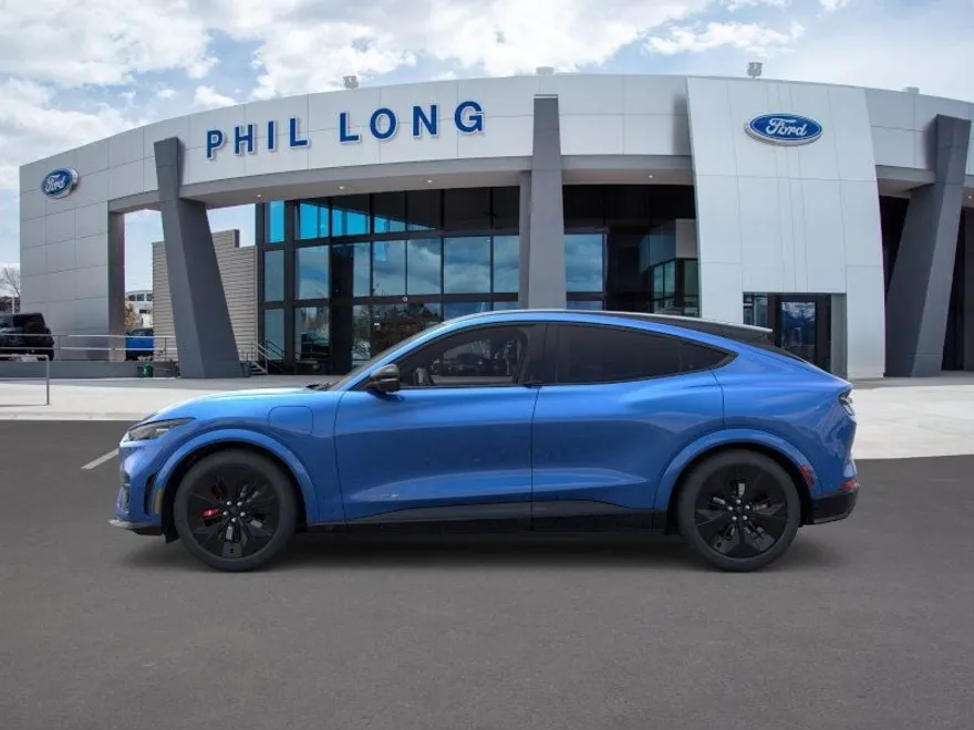 2025 Ford Mustang Mach-E GT photo 1