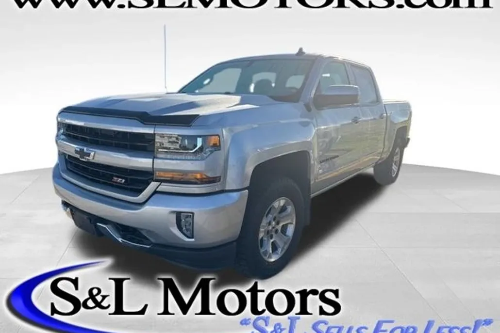 2018 Chevrolet Silverado 1500 LT photo 1