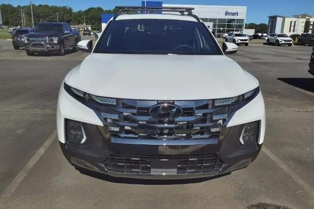 2024 Hyundai Santa Cruz Limited photo 1