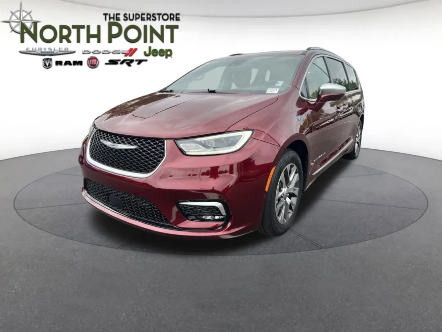 2022 Chrysler Pacifica Hybrid Pinnacle photo 1