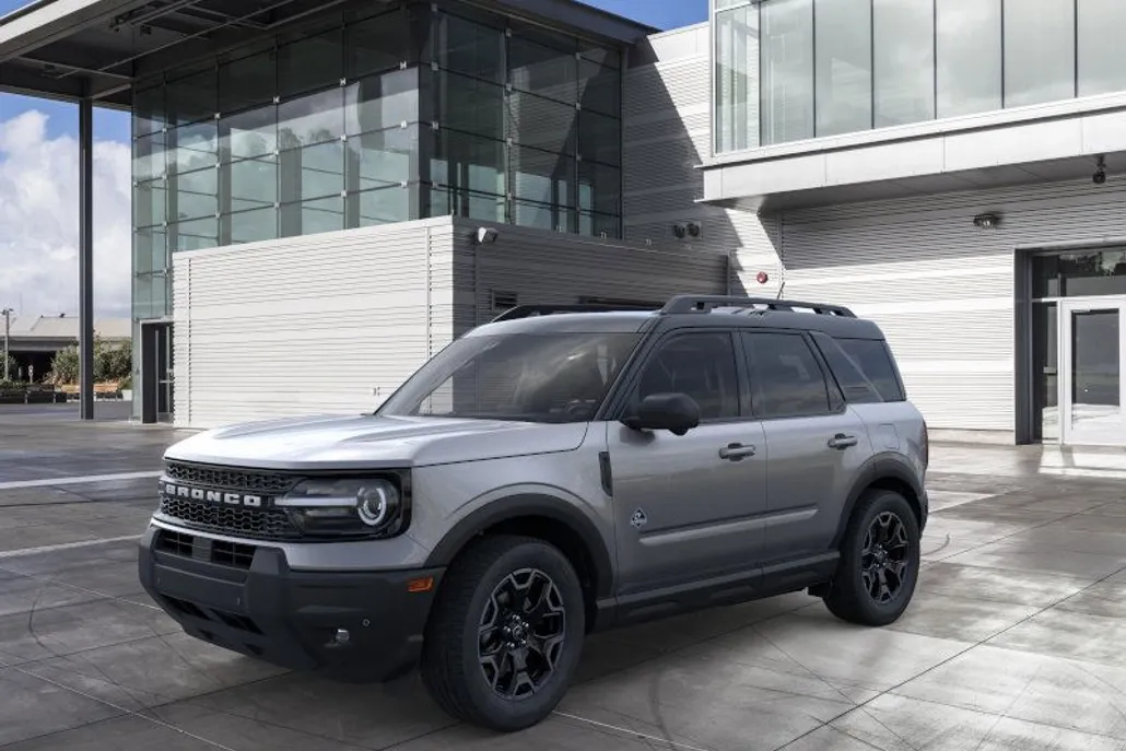 2025 Ford Bronco Sport Outer Banks photo 1