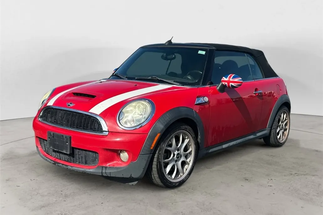 2010 Mini Cooper Convertible S photo 1