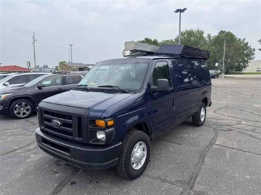 2011 Ford E-350 photo 1