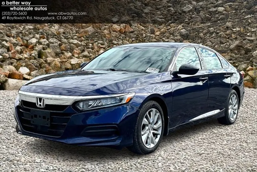 2019 Honda Accord LX photo 1