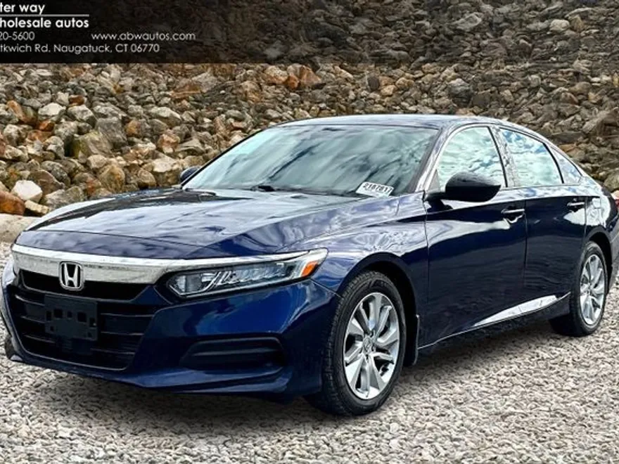 2019 Honda Accord LX photo 1