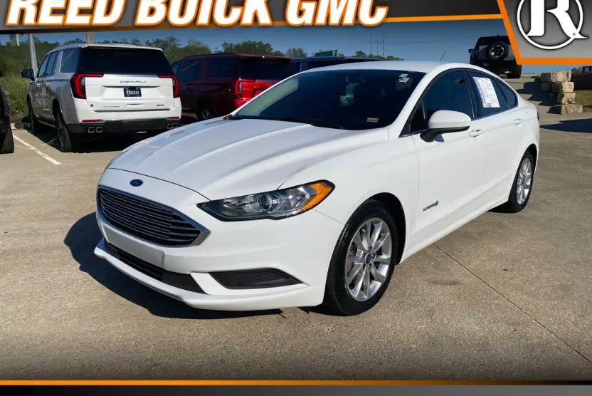 2017 Ford Fusion Hybrid SE photo 1