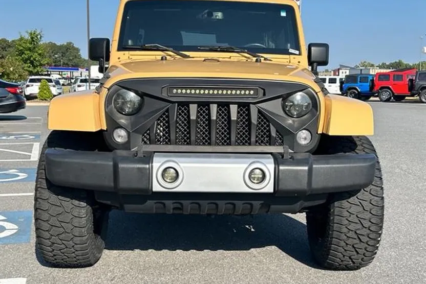 2014 Jeep Wrangler Unlimited Altitude photo 1