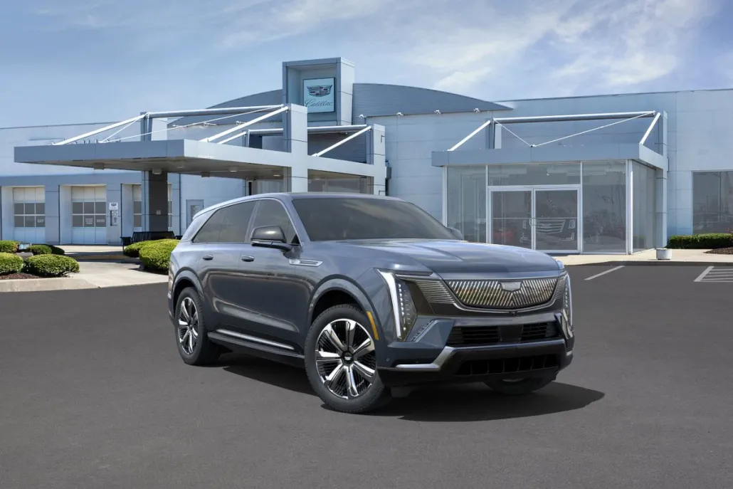 2025 Cadillac Escalade IQ Luxury photo 1