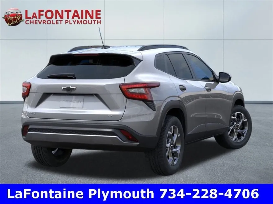 2025 Chevrolet Trax LT photo 1