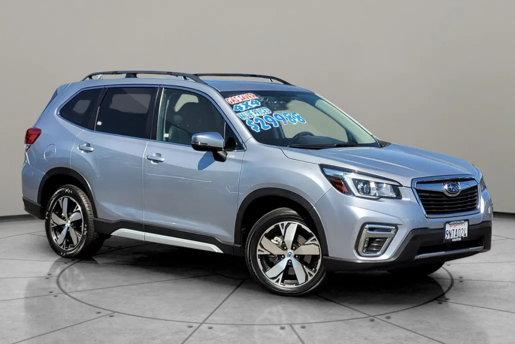 2020 Subaru Forester Touring photo 1