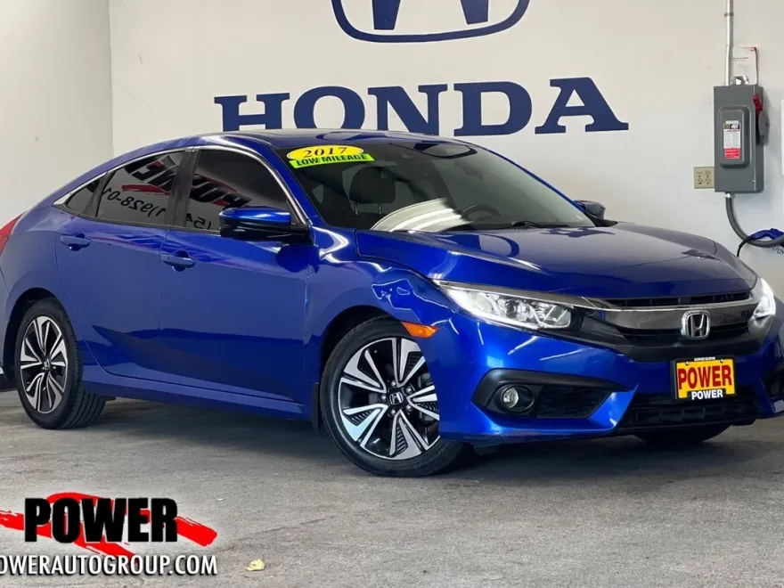 2017 Honda Civic EX-L photo 1