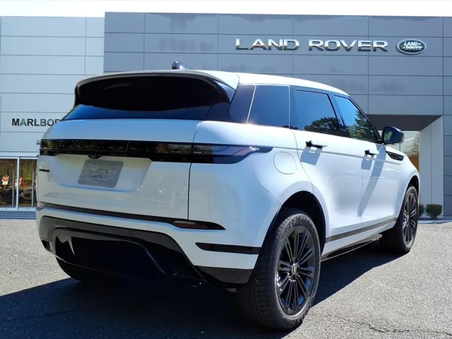 2026 Land Rover Range Rover Evoque Dynamic SE photo 1