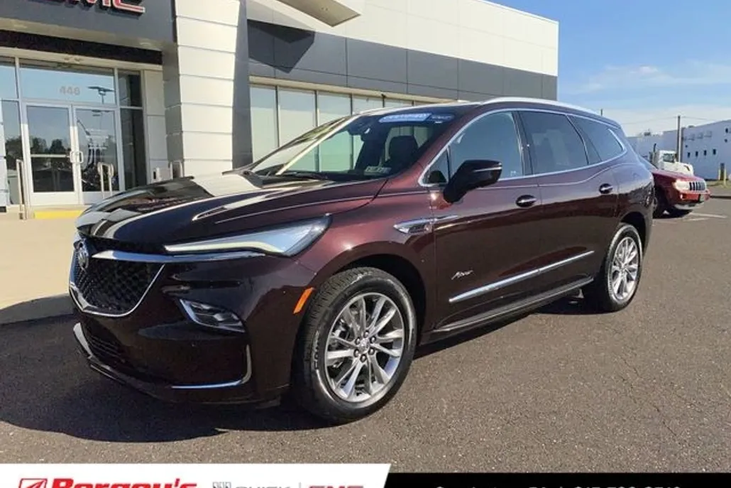 2023 Buick Enclave Avenir photo 1