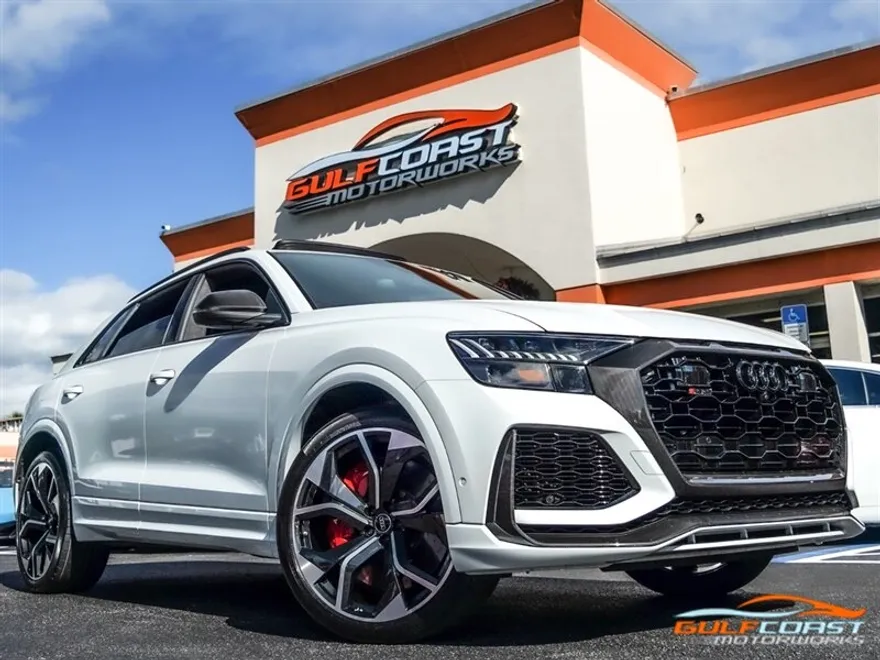 2020 Audi RS Q8 photo 1