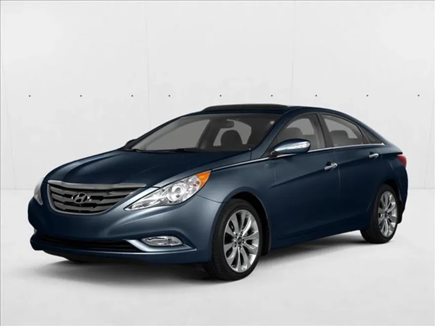2013 Hyundai Sonata GLS photo 1