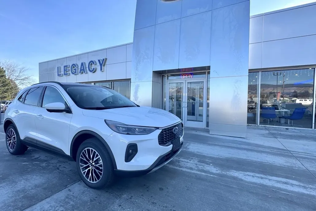2025 Ford Escape Plug-In Hybrid photo 1