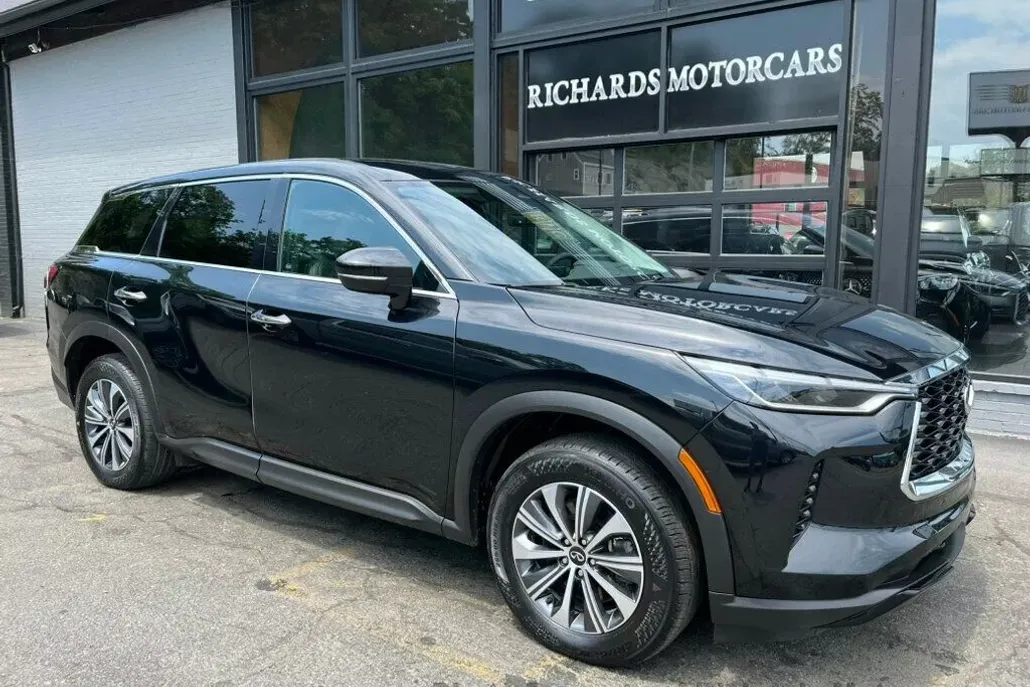 2023 Infiniti QX60 Pure AWD photo 1