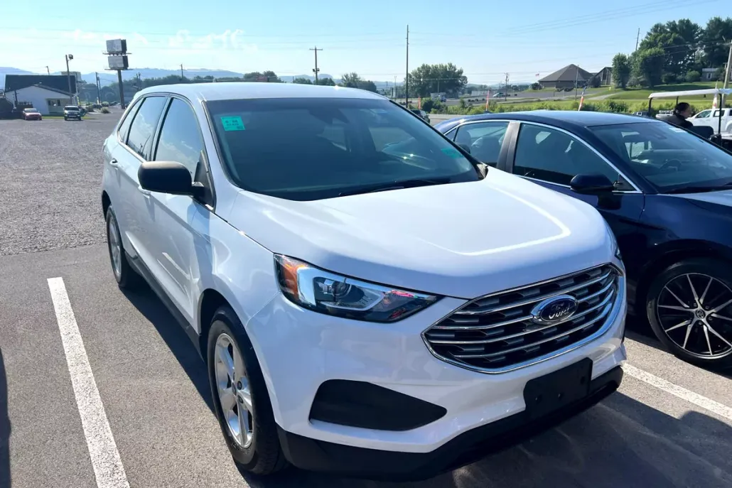 2019 Ford Edge SE photo 1